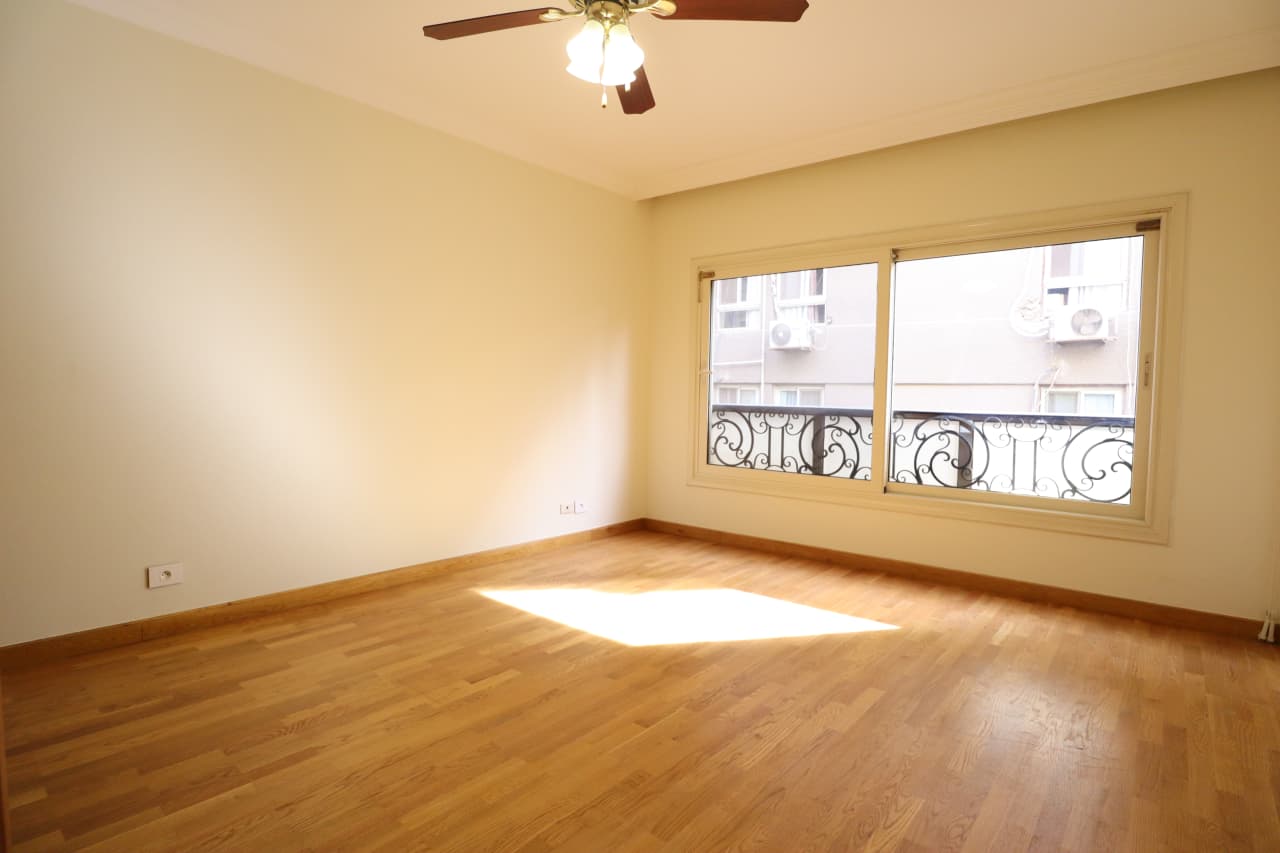 Modern 5BR Apartment Near International Schools