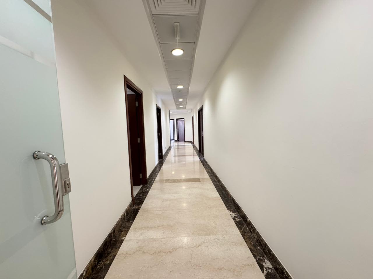 Administrative Office 1570sqm for Rent in Mivida Business park