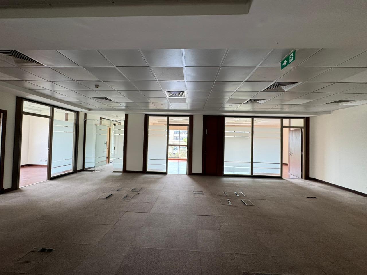 Administrative Office 1570sqm for Rent in Mivida Business park