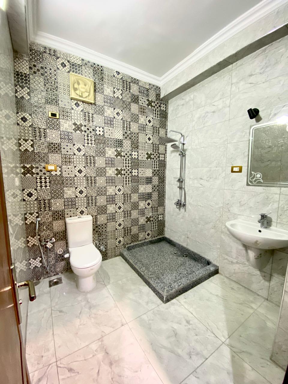 Administrative Office For Rent| 400m² | New Cairo. 