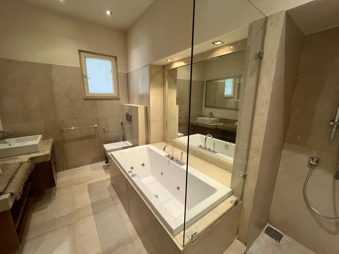 Big Apartment With A Master Room In Zamalek.