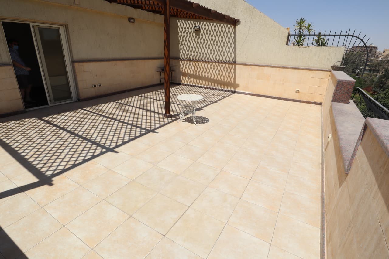 4 bedroom Penthouse for rent in Sarayat