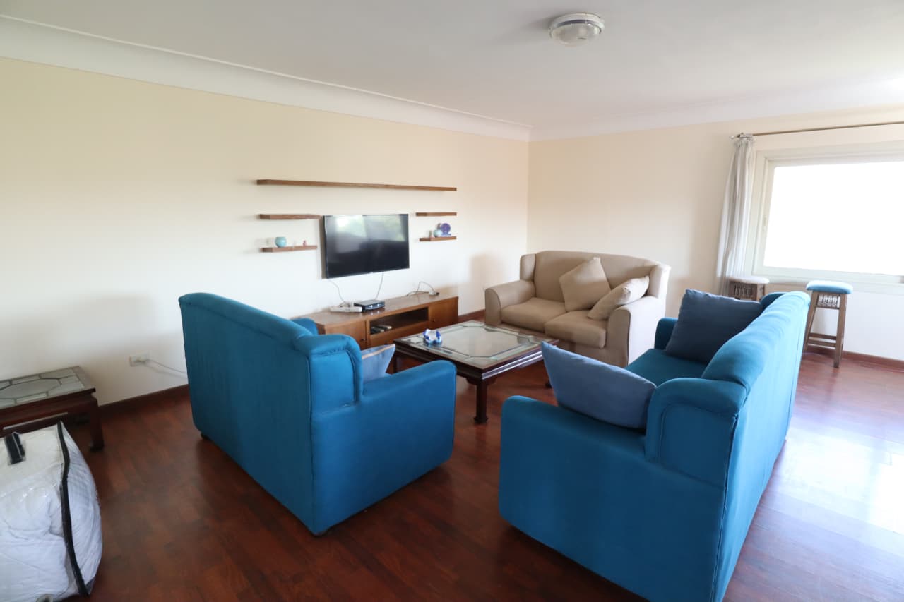 Stunning Duplex Penthouse With Large Terrace & City Views.