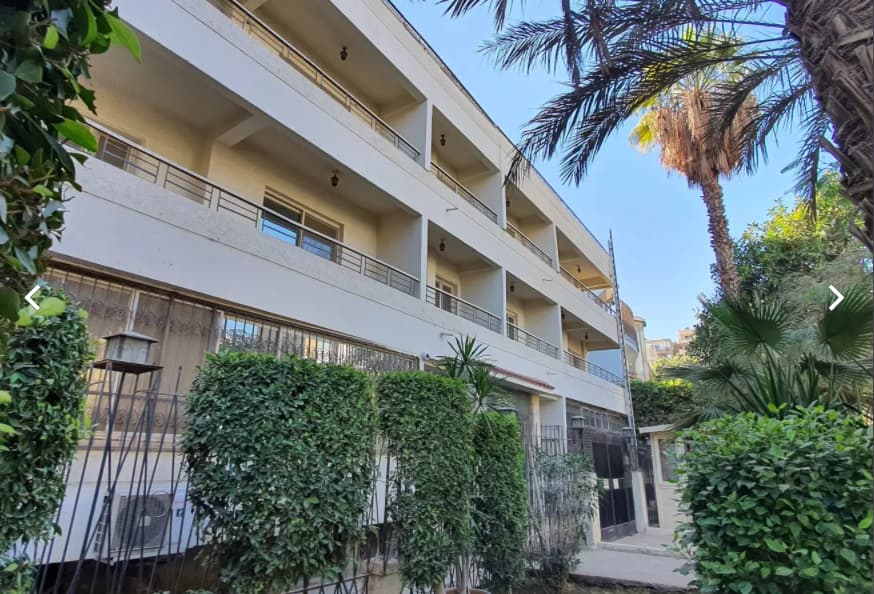 10 غرف نوم مبنى للإيجار في New Maadi