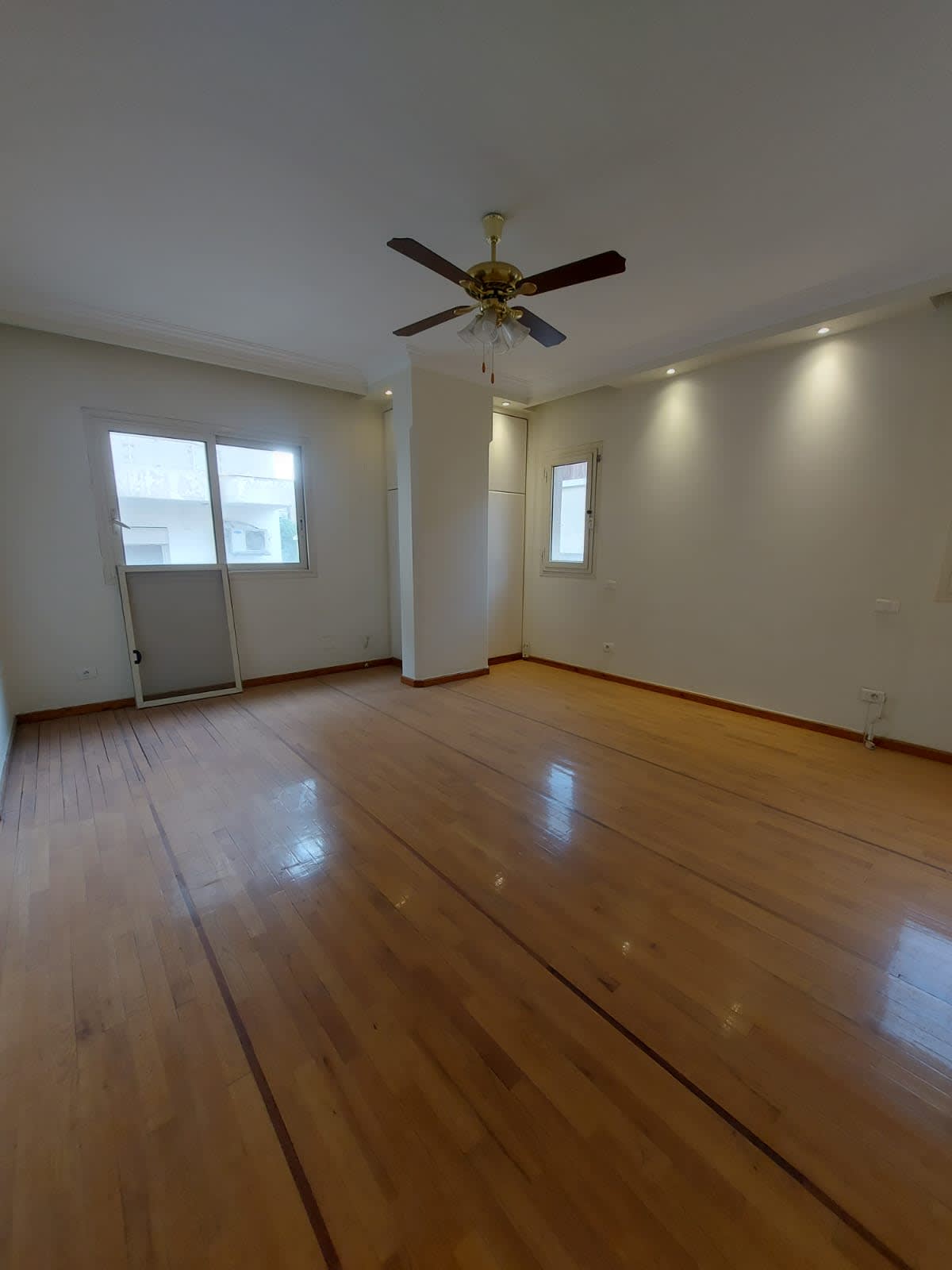 Fully Finished Administrative Office For Rent | 300m² | Sarayat .