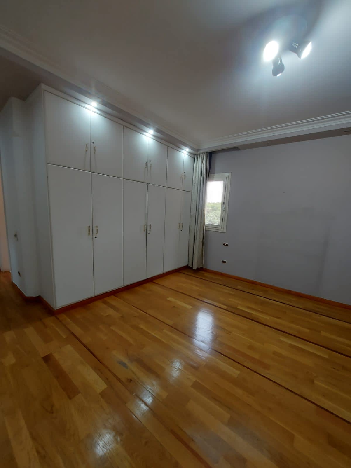 Modern Administrative Office For Rent | 300m² | Sarayat .