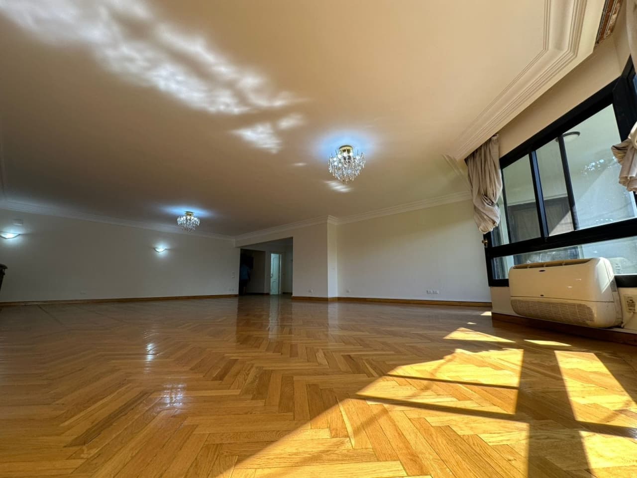 Charming Apartment With A Prime Sarayat Address.