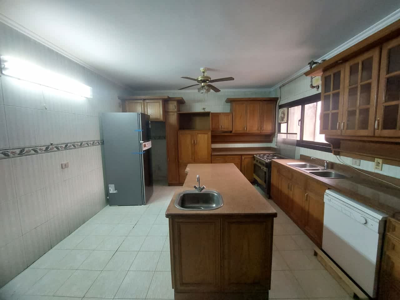 Charming Apartment With A Prime Sarayat Address.