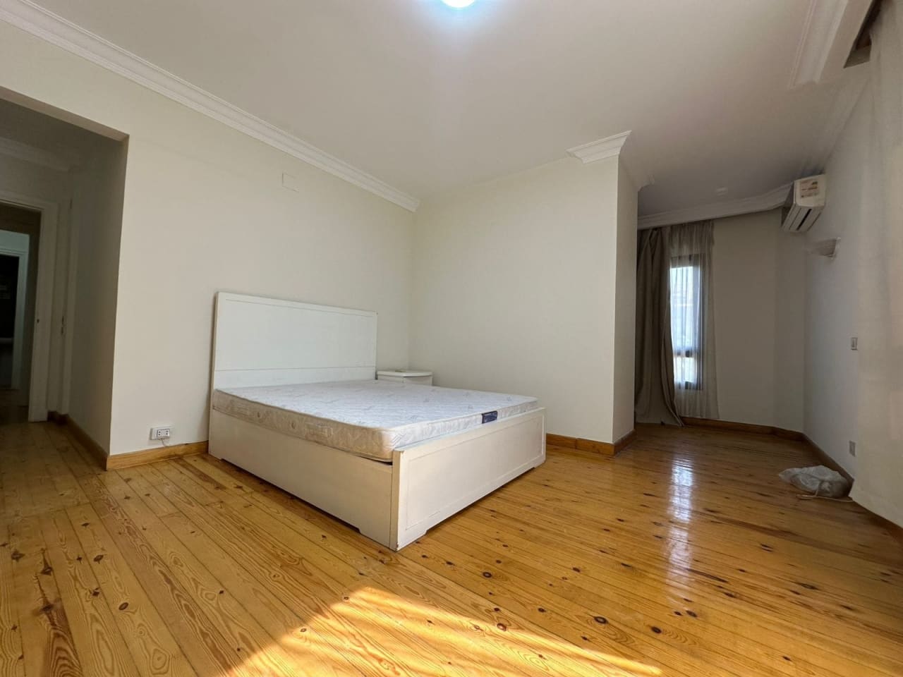 Charming Apartment With A Prime Sarayat Address.