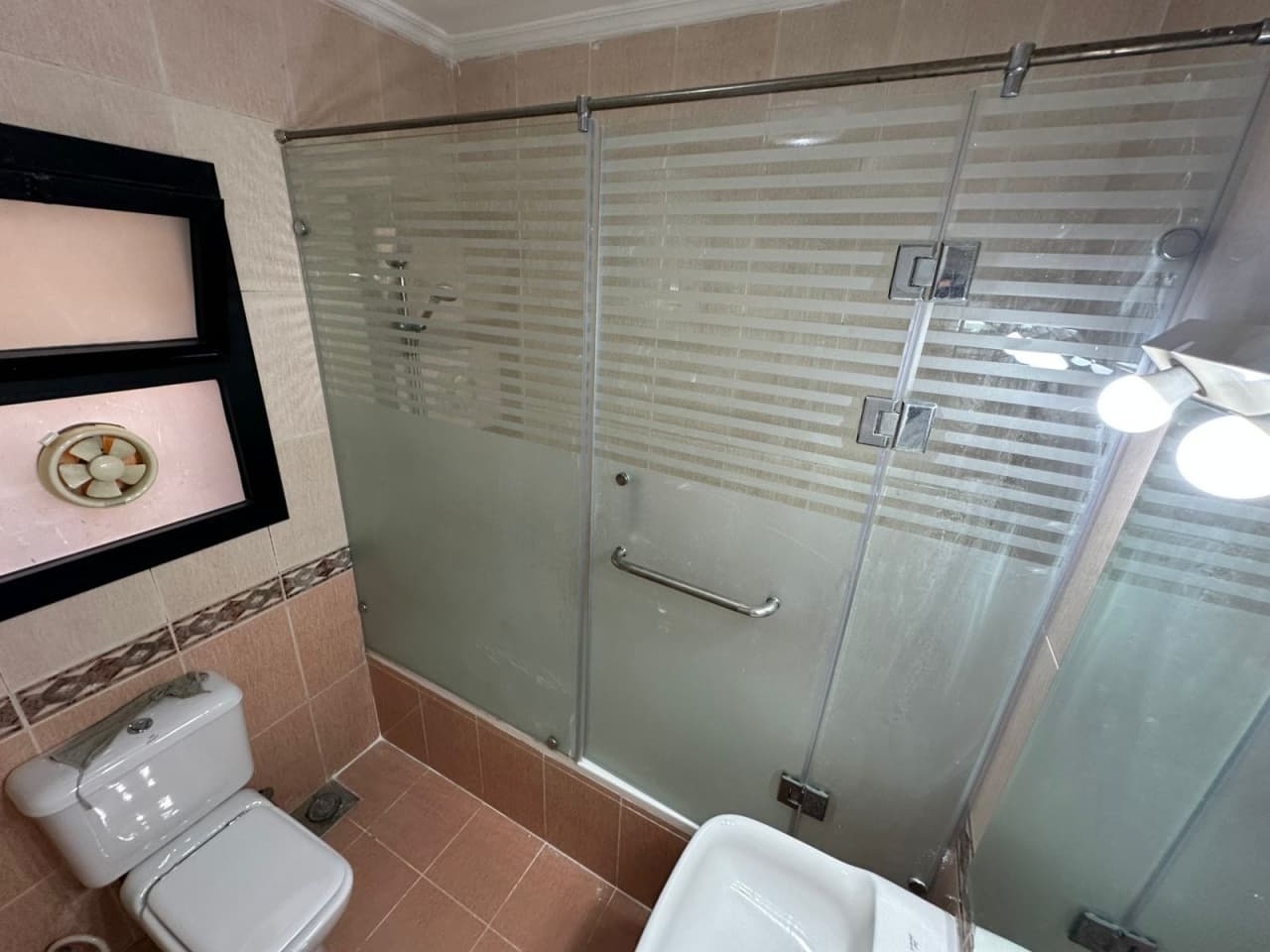 Charming Apartment With A Prime Sarayat Address.