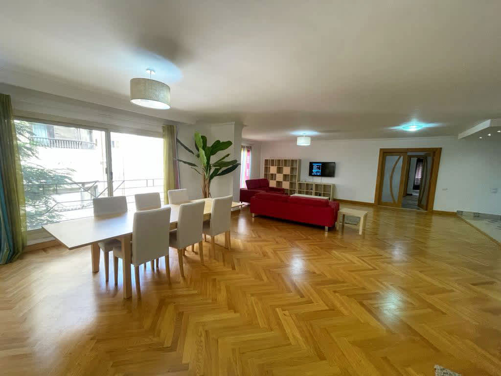 Beautifully Elegant Furnished Apartment In Maadi Sarayat.