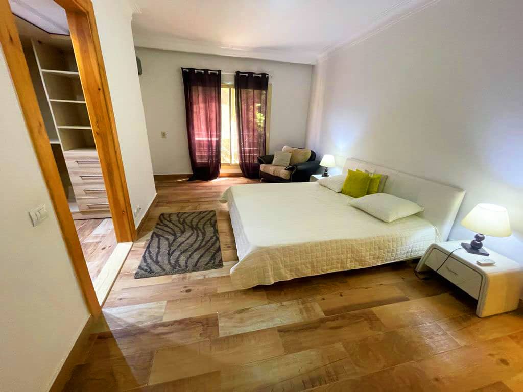 Beautifully Elegant Furnished Apartment In Maadi Sarayat.