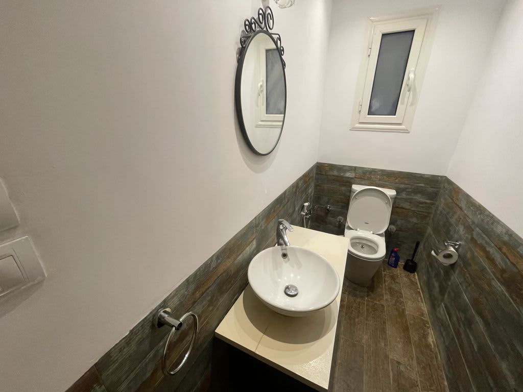 Beautifully Elegant Furnished Apartment In Maadi Sarayat.