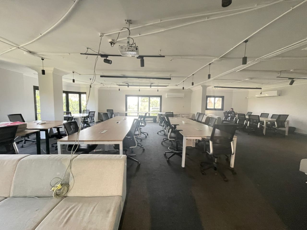Administrative Office For Rent| 700m²| Sarayat.