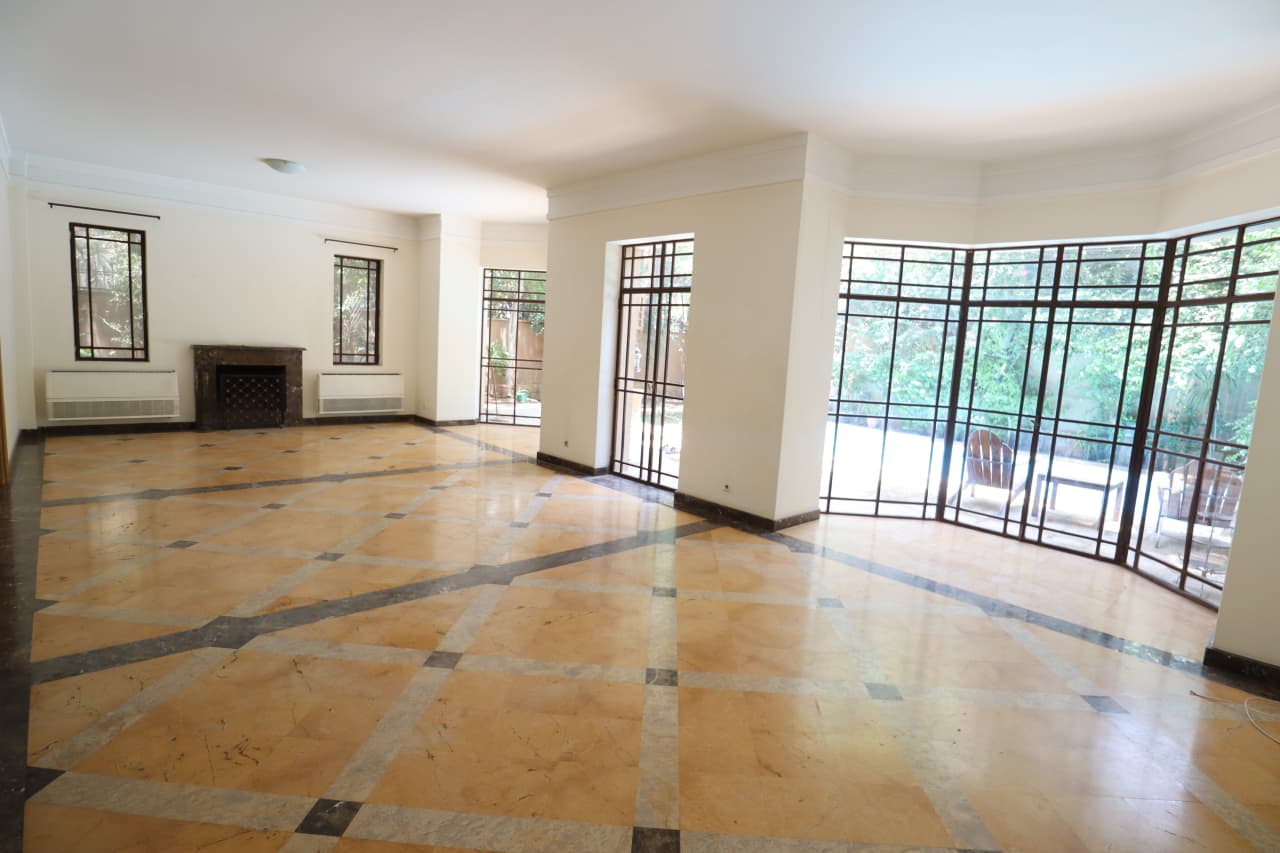 Luxurious Maadi Sarayat Villa Featuring A Private Swimming Pool For Rent.