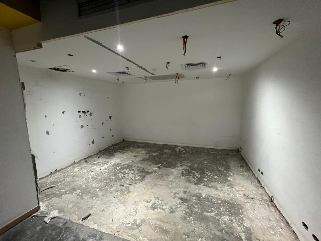 Administrative office for rent | 2300 m² | Cornish El Maadi.