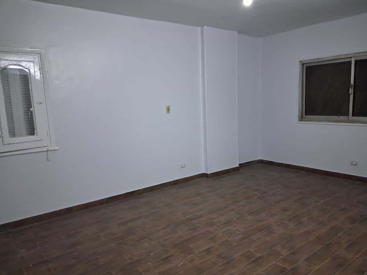 3 bedroom Office for rent