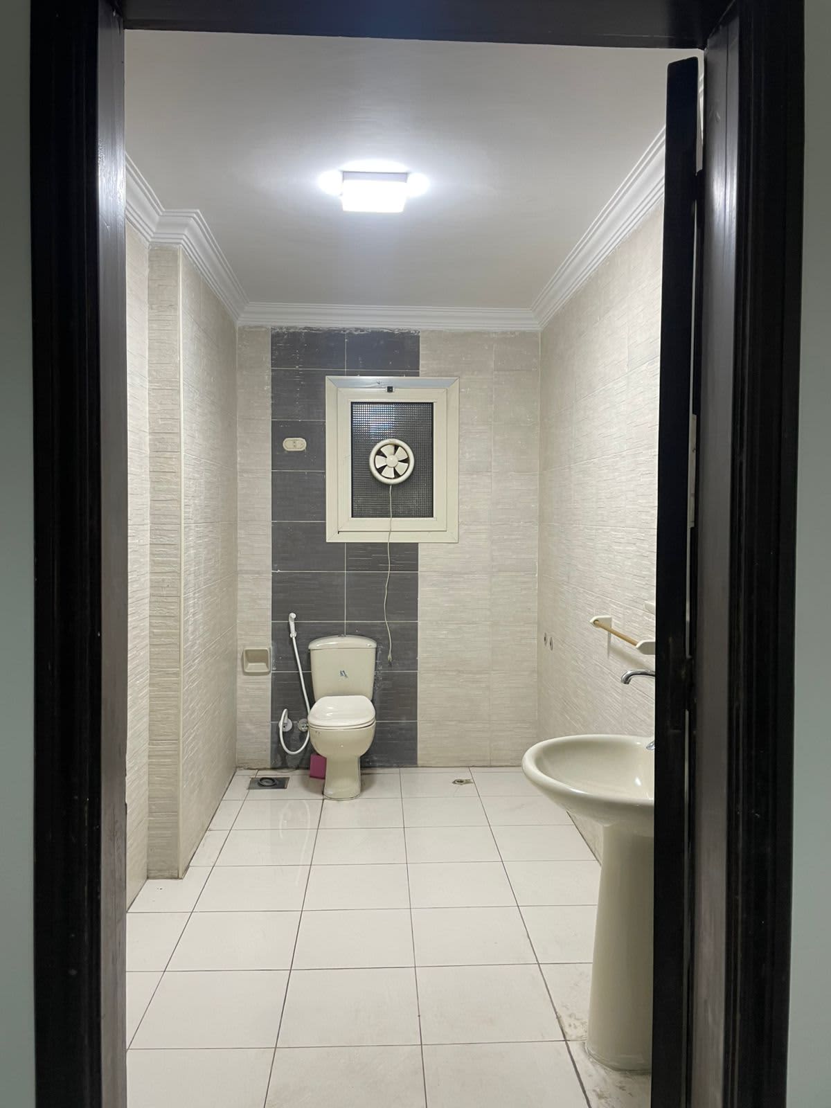 Administrative office for rent | 300m² | cornish  El Maadi.