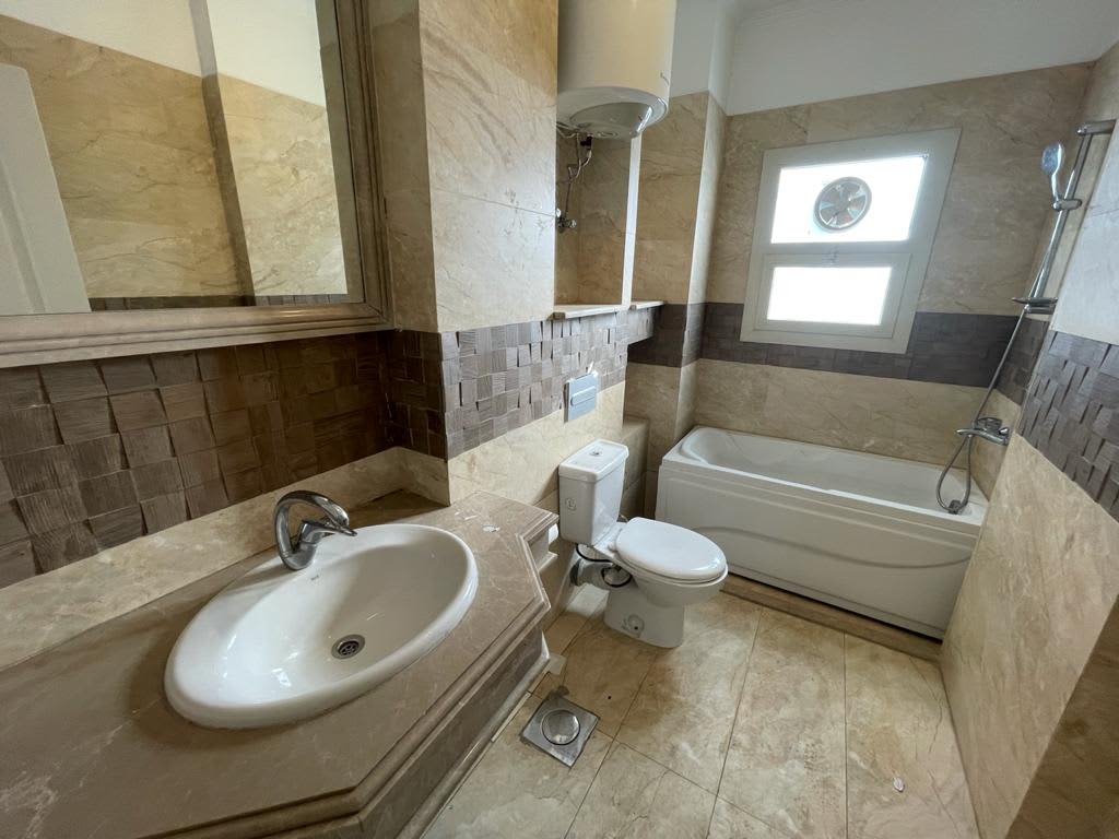 Luxury Semi Furnished Penthouse For Rent In Maadi Sarayat.