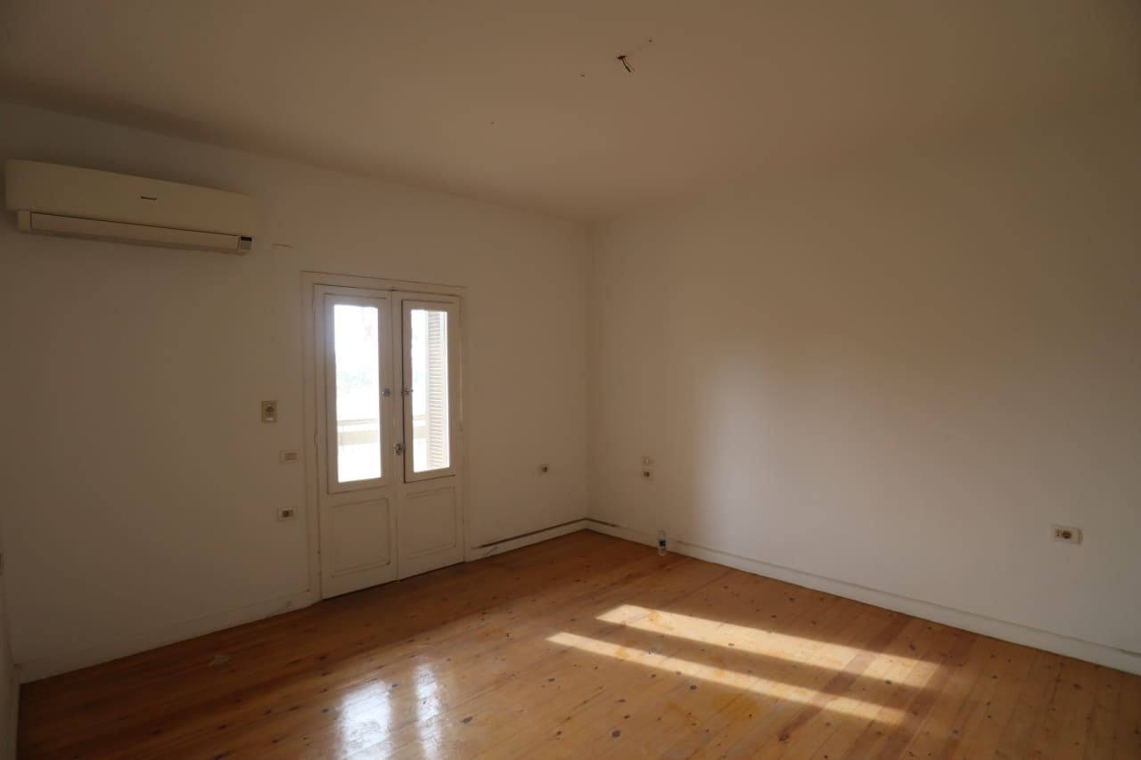 Administrative Office For Rent | 220m² | Degla. 