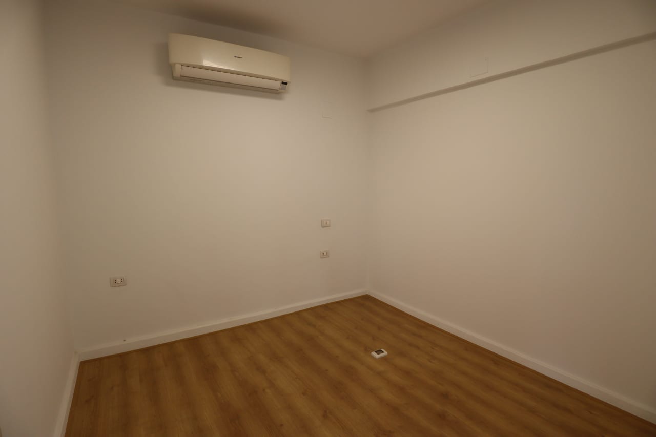 Administrative Office For Rent | 220m² | Degla. 