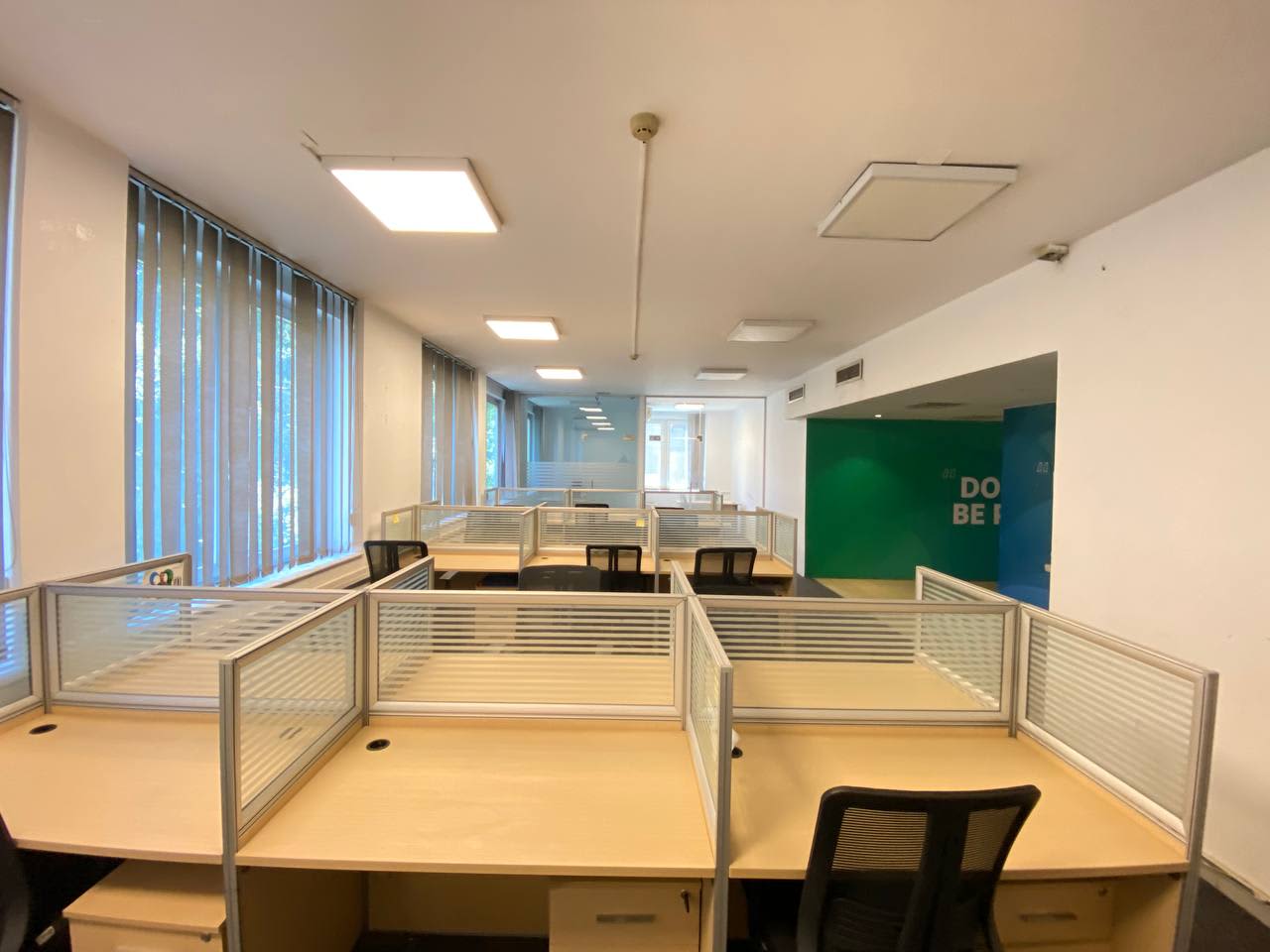 Administrative office for rent | 2700 m² | Cornish El Maadi.