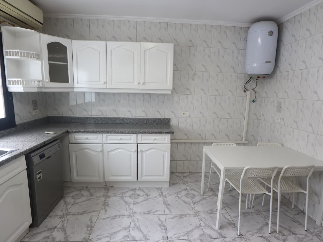 Sunny 4-Bedroom Furnished Apartment in Maadi Sarayat