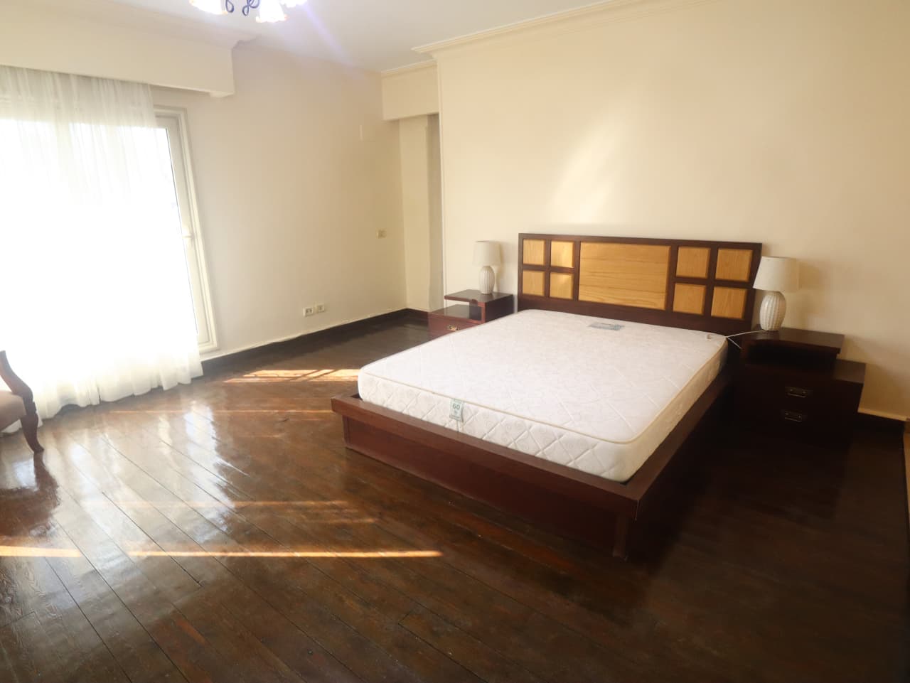 Sophisticated Living In A Furnished Degla Residence.