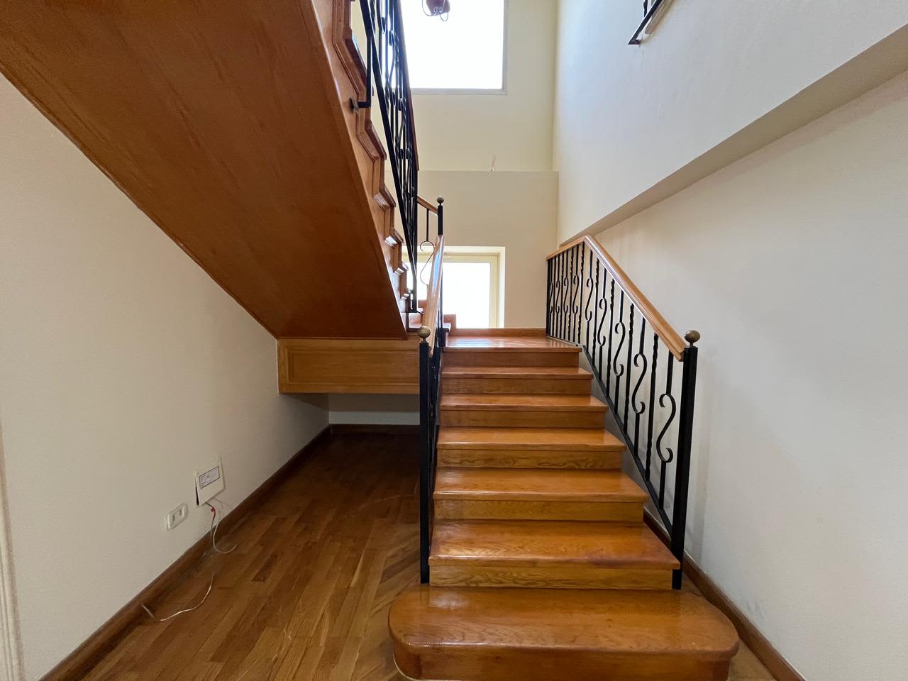 5 bedroom Duplex for rent in Sarayat