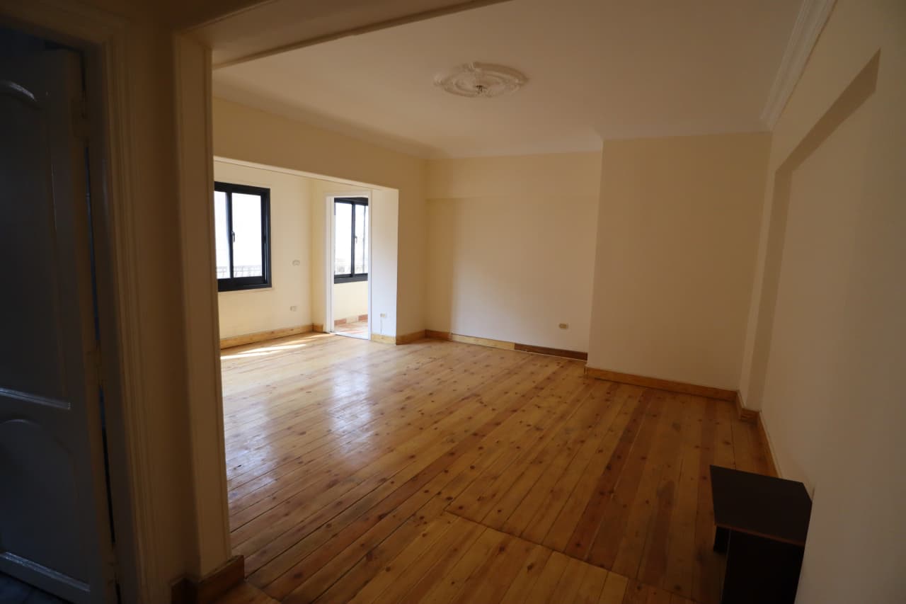 4 BR Apartment in Maadi Sarayat - 270 sqm 