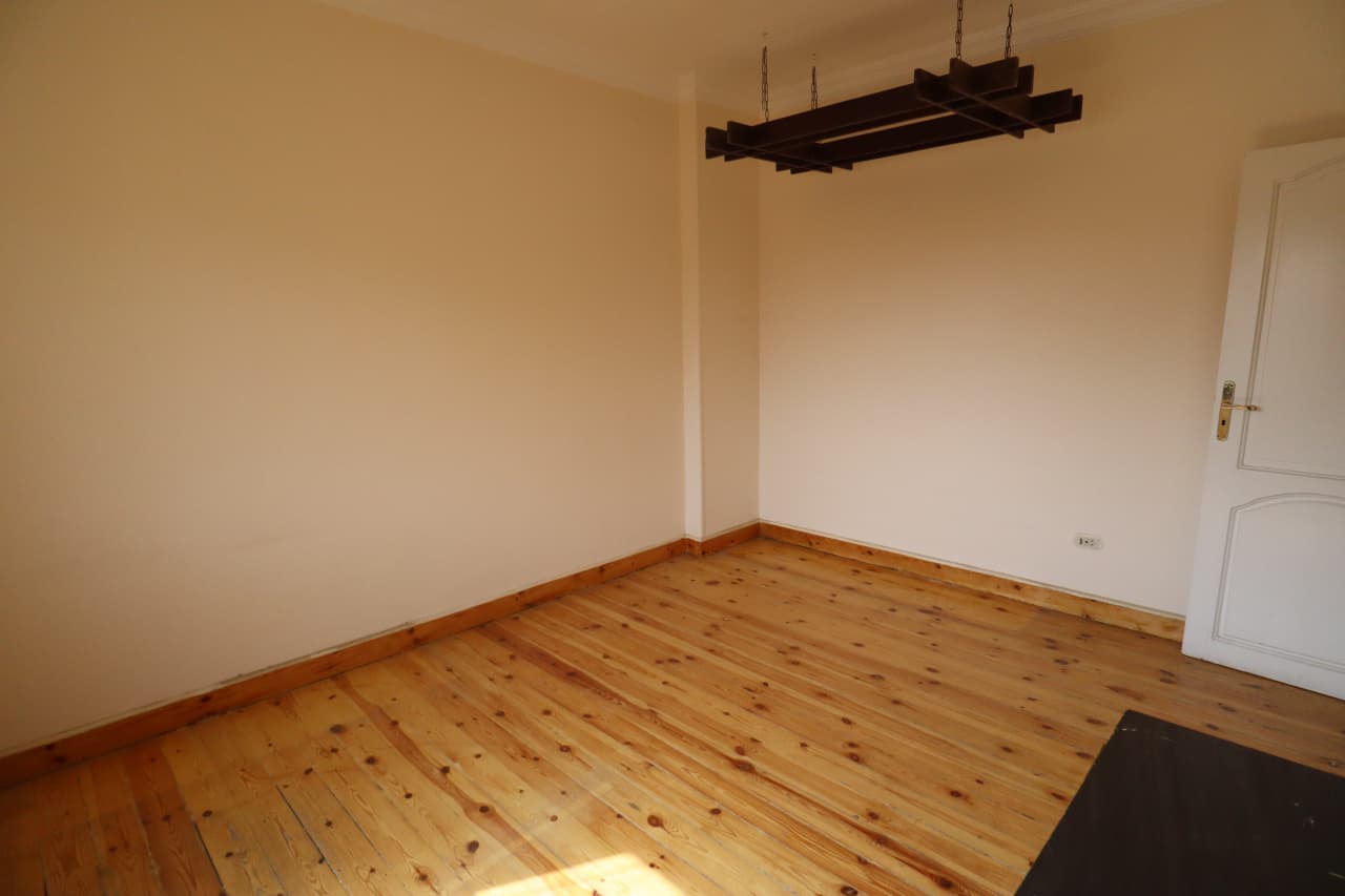 4 BR Apartment in Maadi Sarayat - 270 sqm 