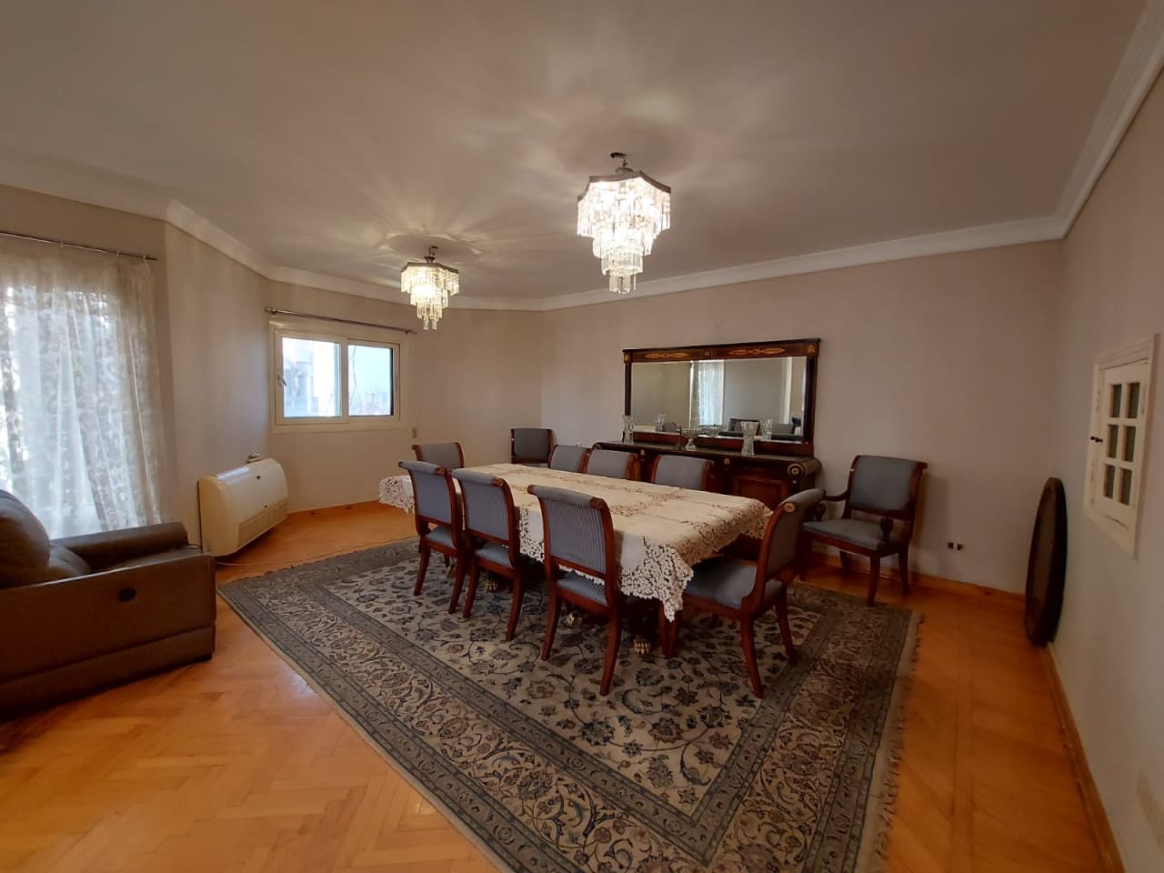 Bright And Charming Furnished Apartment In Zamalek.