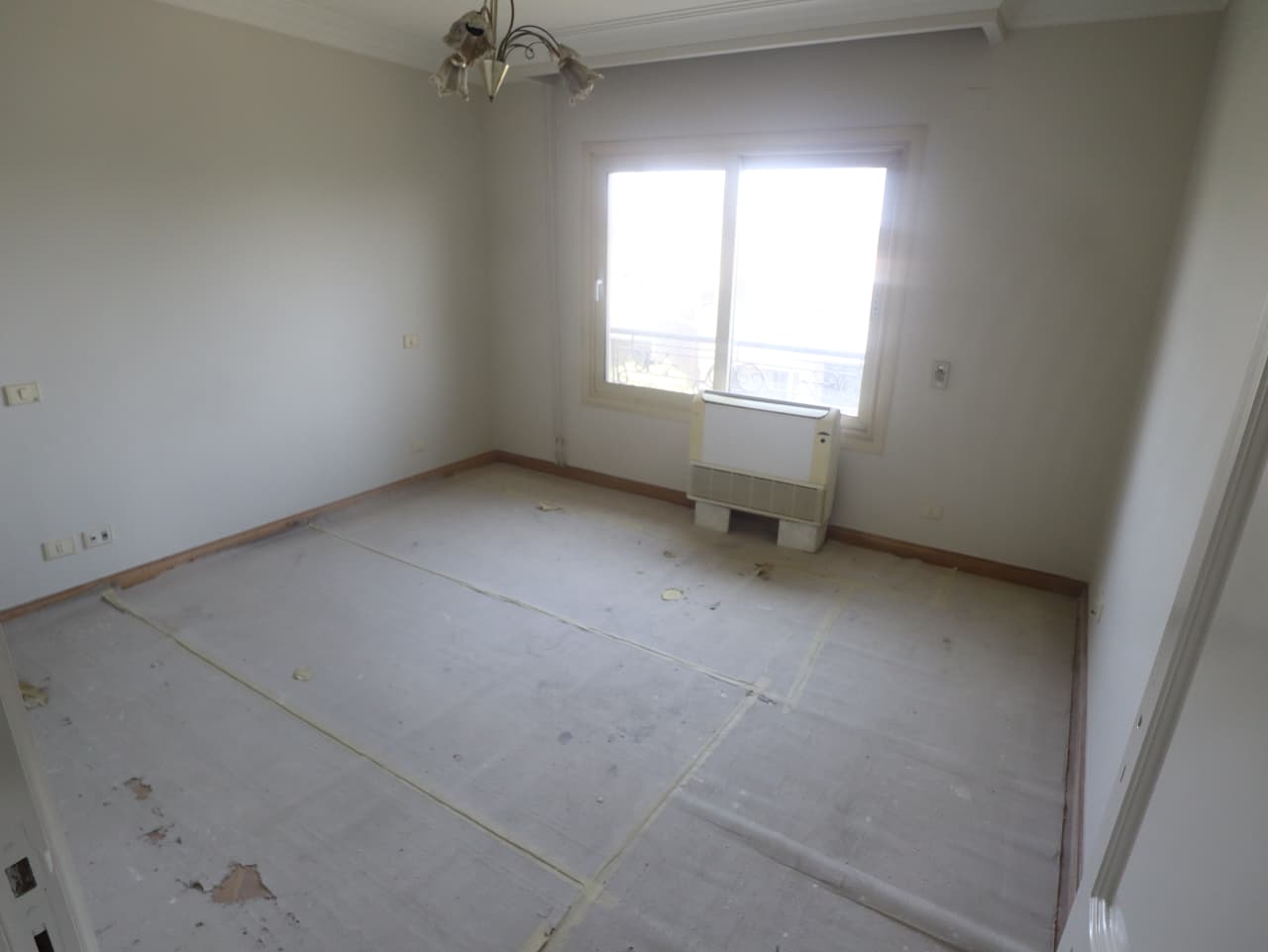 Unfurnished Apartment With Full AC In Maadi Sarayat