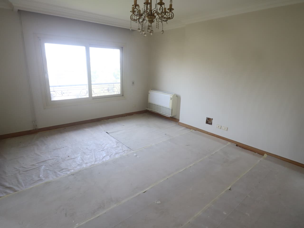 Unfurnished Apartment With Full AC In Maadi Sarayat
