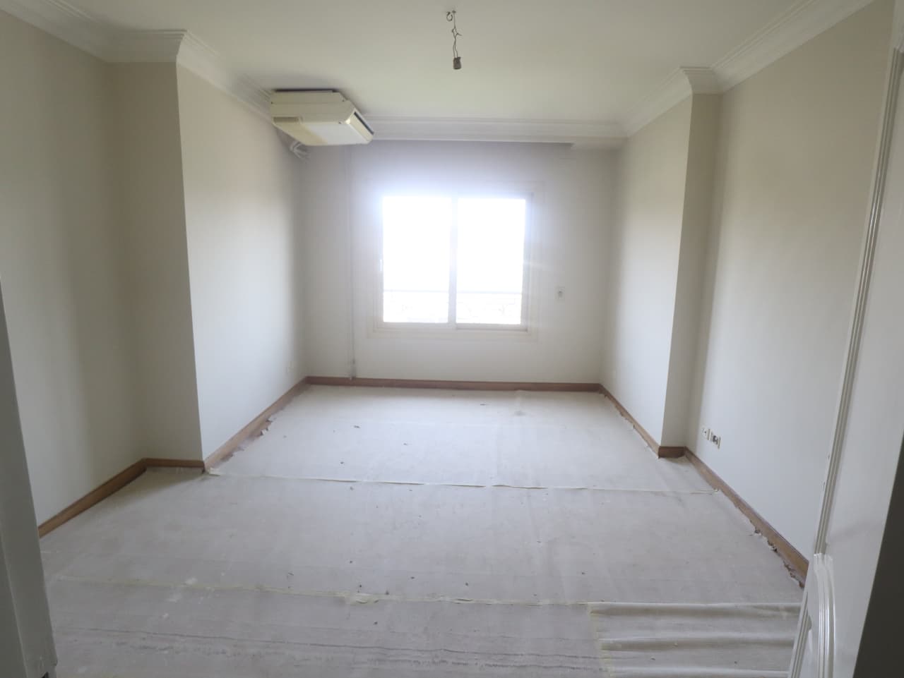 Unfurnished Apartment With Full AC In Maadi Sarayat