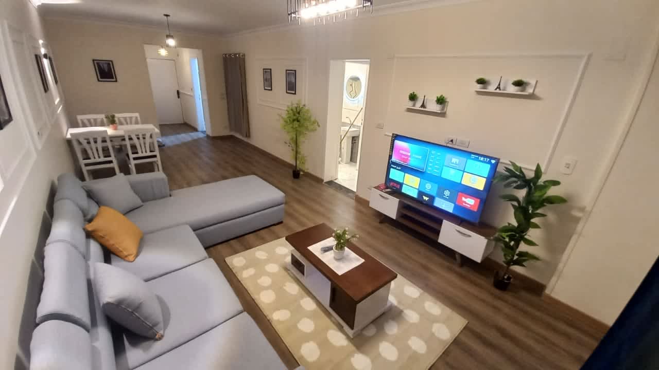Elegant Furnished Apartment Embracing The Charm Of Degla Maadi Living.