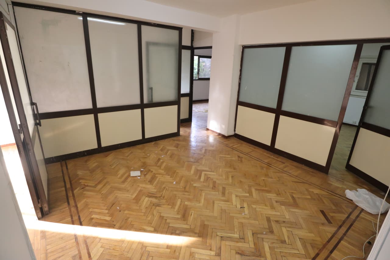 6 bedroom Office for rent in Street 7