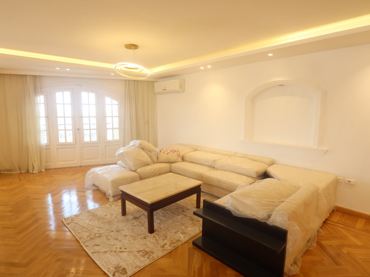 Modern Apartment In The Heart Of Maadi Sarayat For Rent