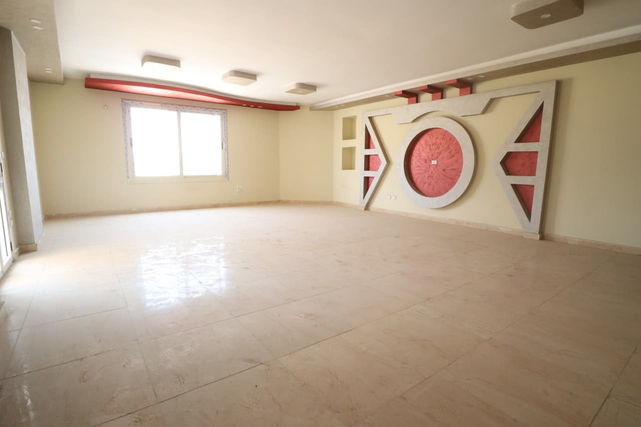 3 bedroom Office for rent in Zahraa El Maadi