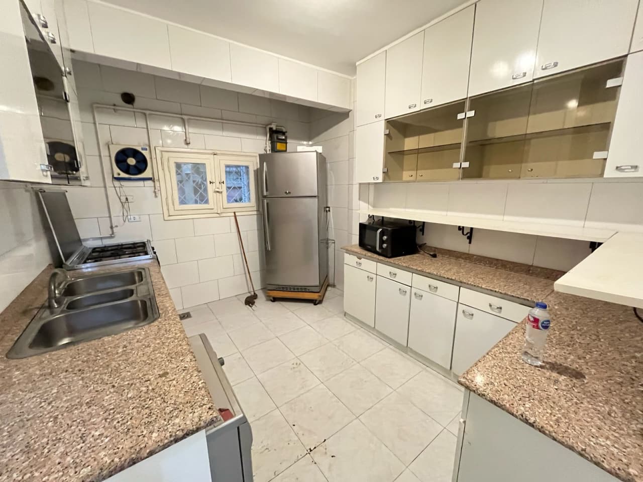 Peaceful Ground Floor Apartment In A Prime Residential Area.