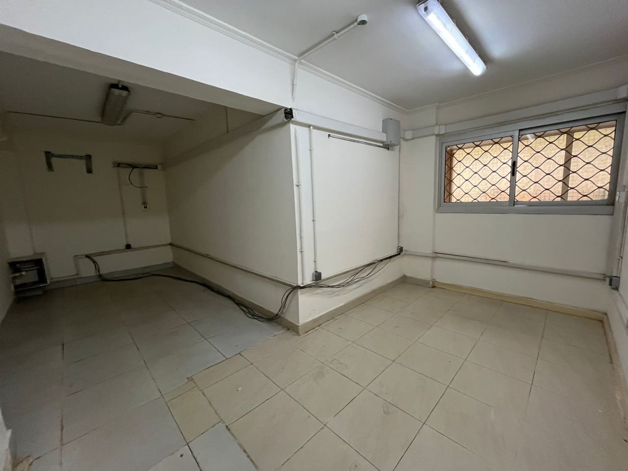 Administrative building for rent | 1900 m² | El Maadi.