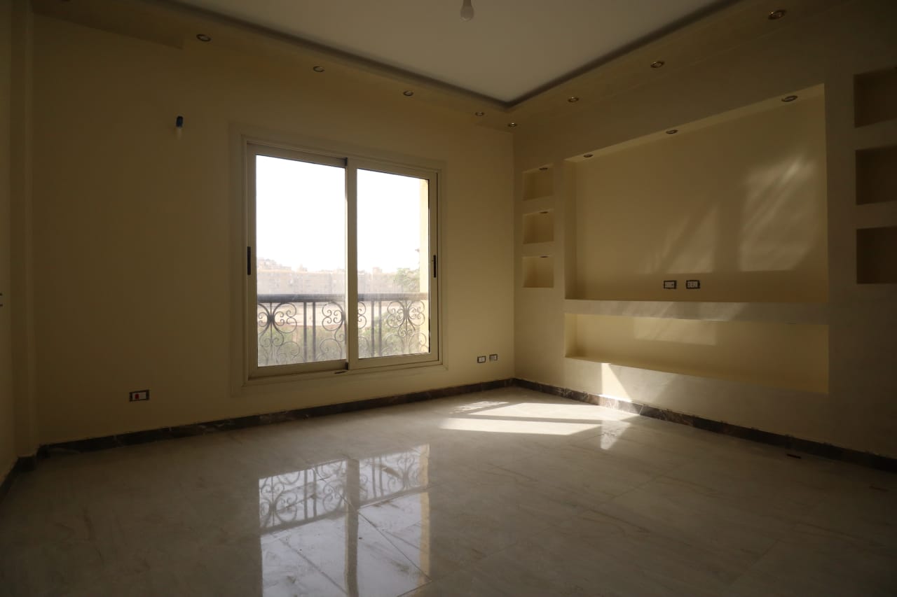 Semi Furnished Apartment in Maadi - 180 sqm 