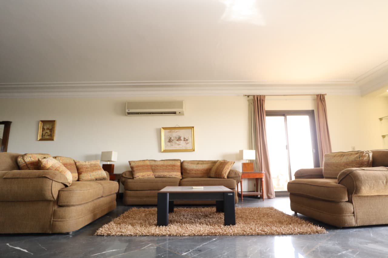 Exceptional 350 sqm Apartment in Maadi Degla
