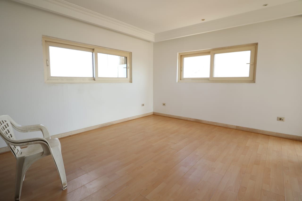 Exceptional 350 sqm Apartment in Maadi Degla