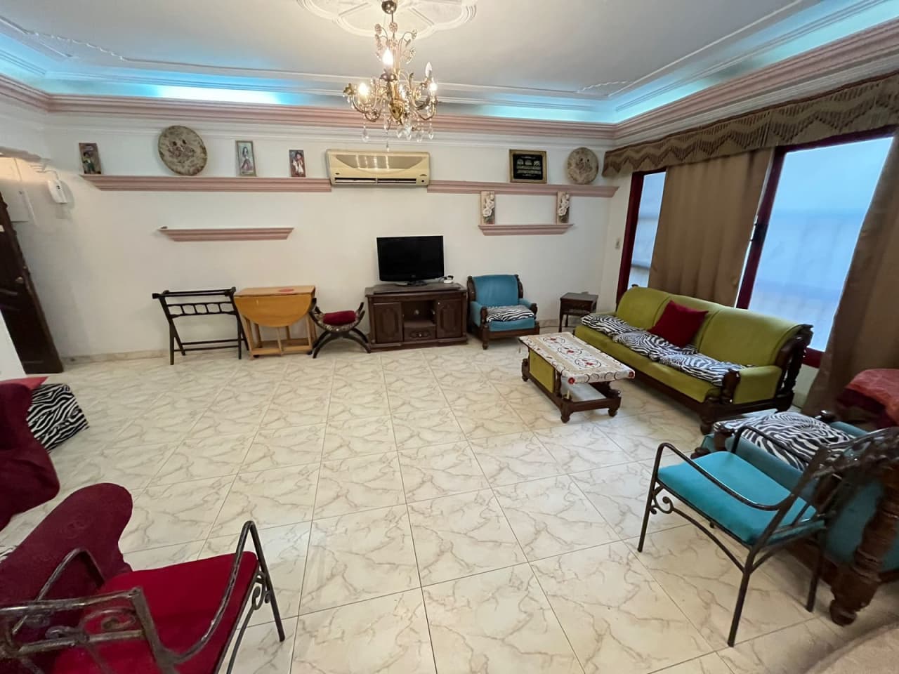 Charming 2-BR Furnished Apartment in Maadi
