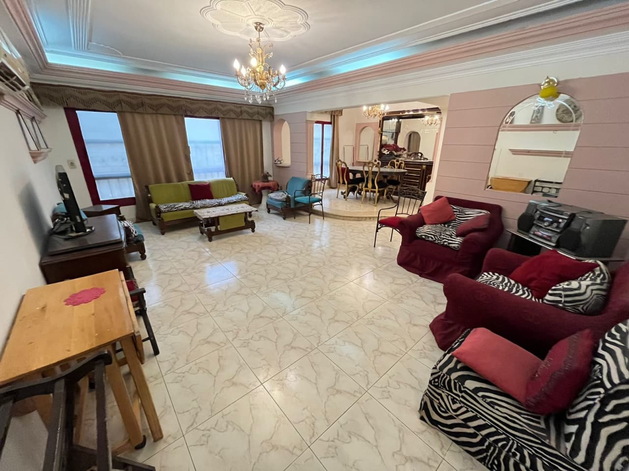 Charming 2-BR Furnished Apartment in Maadi