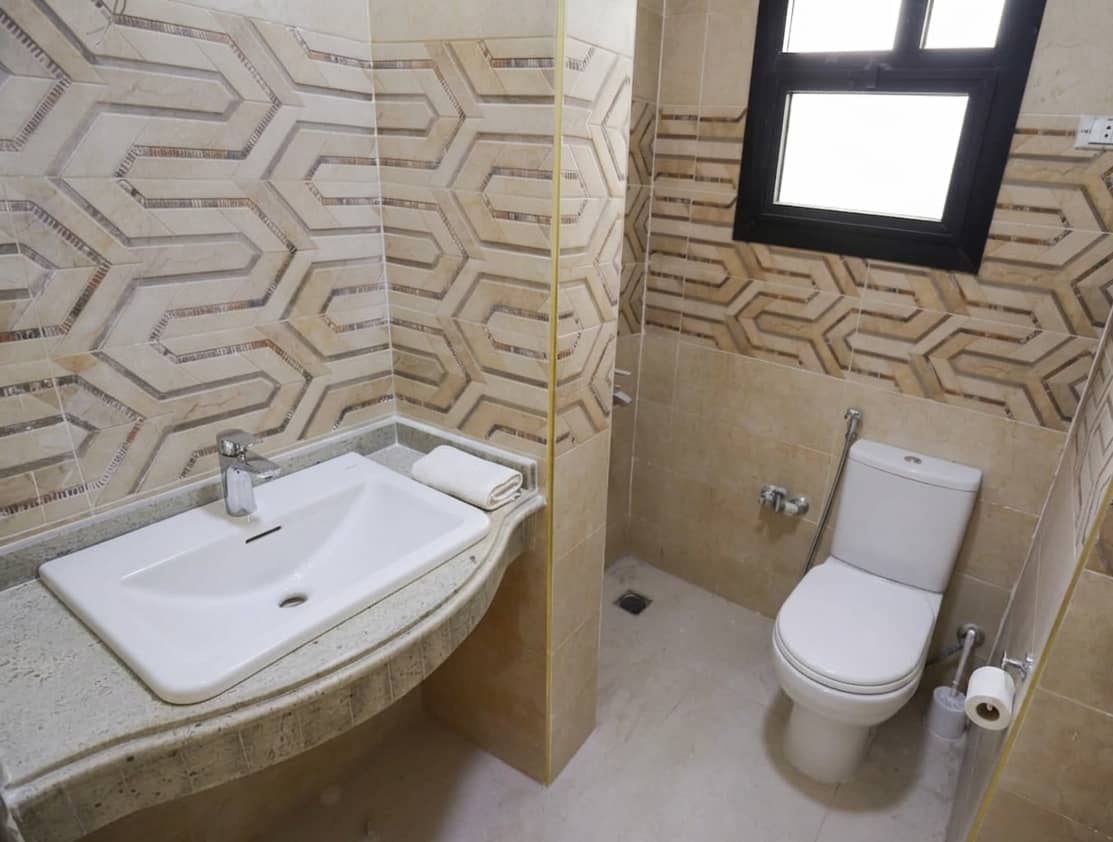 Spacious 4-Bedroom Semi-Furnished Apartment in Maadi