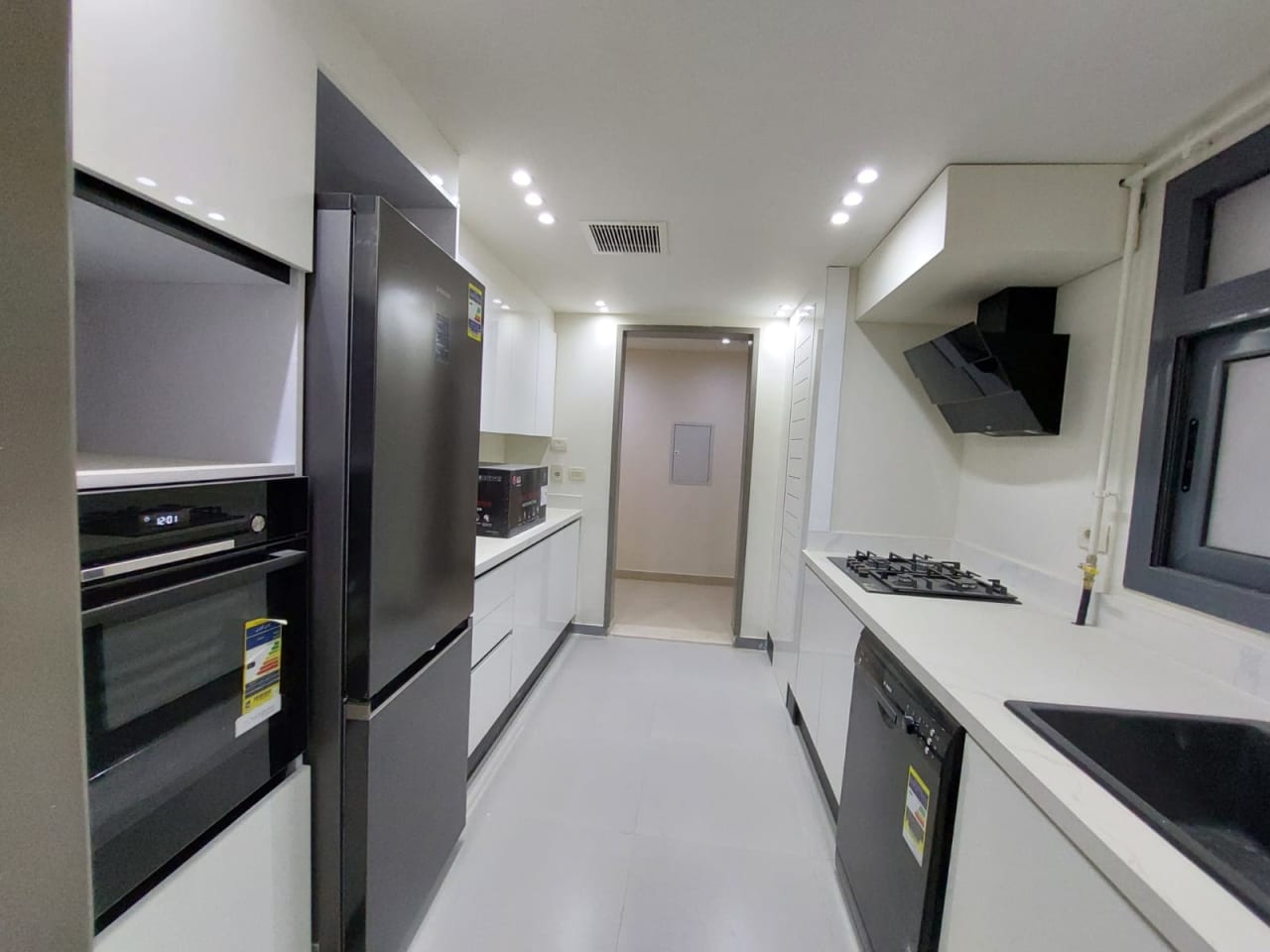 Furnished Apartment With Pool In New Cairo|200m²