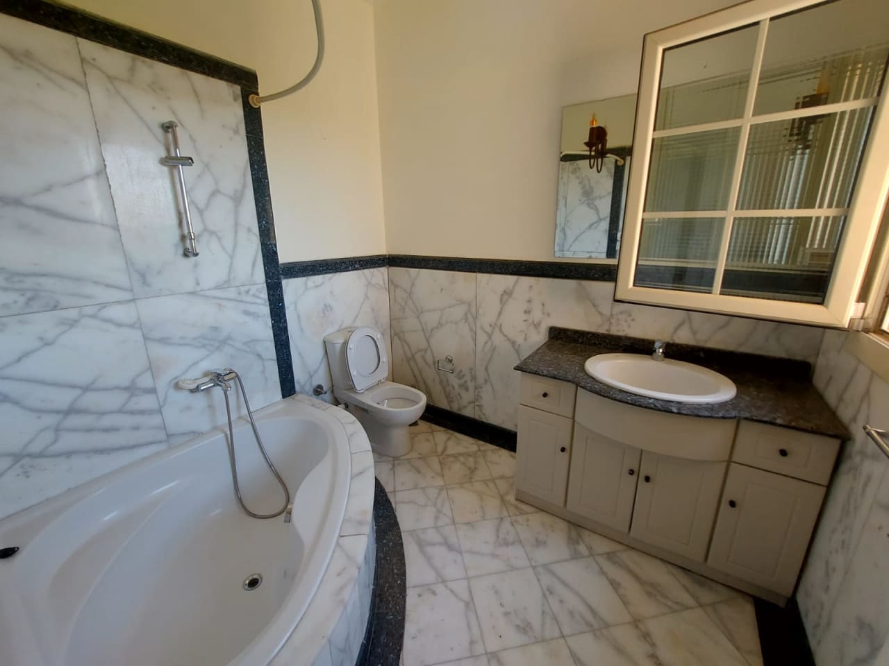 Amazing Spacious Villa in Katameya Heights