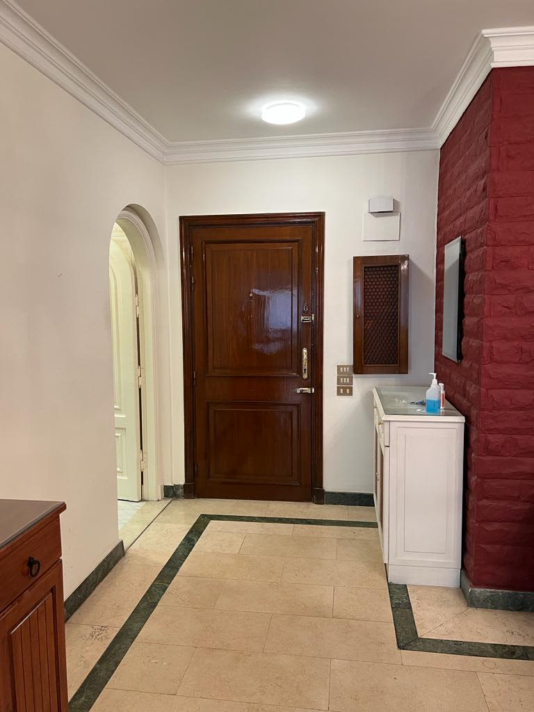Furnished 3-Bedrooms Flat For Rent|Maadi Sarayat|240m²